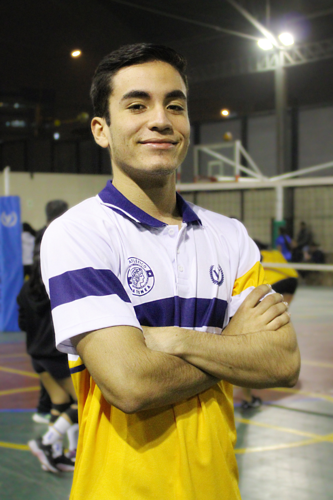Cesar Mena - Entrenador de vóleibol del Club Atlético Atenea